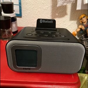 Works Great! iHome iBT22 Bluetooth Speaker and Alarm Clock w/USB charging! Nice!